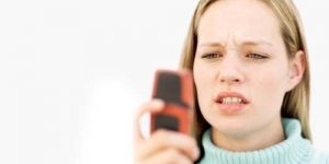 SMS Mama Minta Pulsa Lebih Bahaya dari Virus Komputer