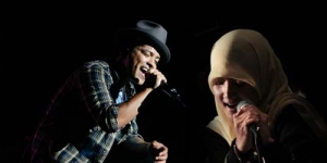 Bruno Mars Kolaborasi Fatin Shidqia Lubis - Grenade