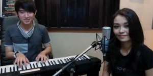 Demi Tuhan Versi Nadya Rafika feat Eka Gustiwana