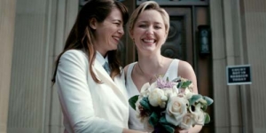 Iklan Microsoft Tampilkan Pernikahan Lesbian