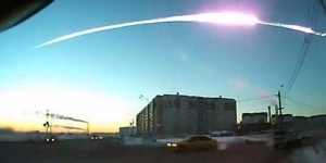 Meteor Jatuh dan Meledak di Rusia