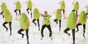 Psy Parodikan Gangnam Style di Iklan Super Bowl