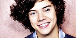 Ratusan Gadis Keroyok Harry Styles One Direction