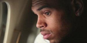 Video Klip 'Home', Curahan Hati Chris Brown